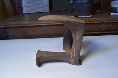 Cobbler's Anvil; Unknown; C-05-0066