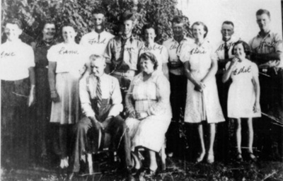 BP.1559 Burey Family, 'Tareela' Mungallala Qld.; 1941; BP.1559 | eHive