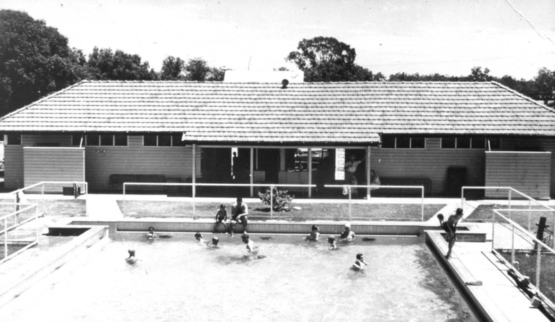 war memorial swimming pool