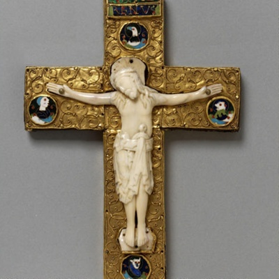 Reliquary crucifix, <a href="http://collections.vam.ac.uk/item/O111551/reliquary-cross-crucifix-unknown/"target="_blank">Victoria and Albert Museum, 7943-1862.</a>; c. 900-1000; England; EXH84: 7943-1862