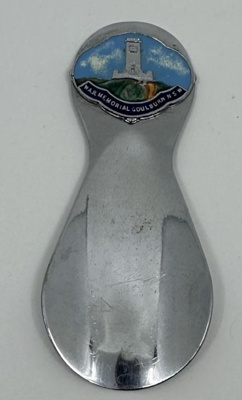 Souvenir Shoehorn Rocky Hill War Memorail, Goulburn.; Unknown; c. 1970s; 2025.961