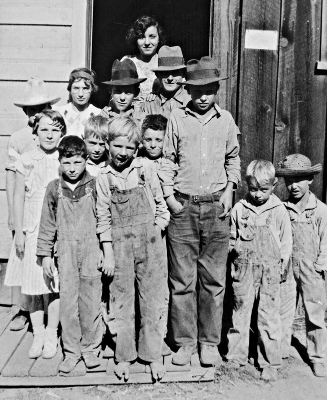 Riverside School Students; 1934-1935 | eHive