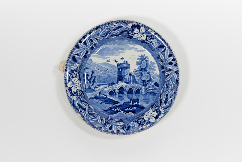 Ceramic Warming Dish; 1815s; B343 eHive