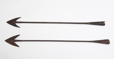 Whale harpoon irons ; William Scorrar - Maker; c1830; SF001076