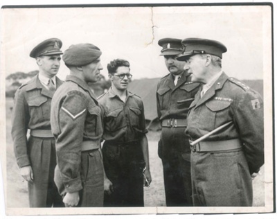Photographs (7) - Korea - unknown personnel presumably including George Livingstone; 35811 Photographs (7) - Korea - unknown personnel presumably including George Livingstone; 35811