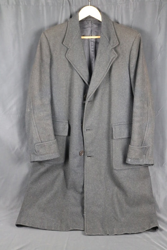 Gent's overcoat (dark grey) woollen; 14071 | eHive