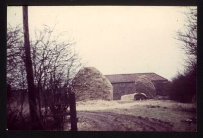 Colour photographs (2) - P.O.W. camp 81 - Pingley farm - Brigg; 33617