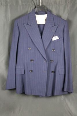 Gent's 3-piece suit (navy blue pin stripe) - jacket, waistcoat & trousers - possibly demob suit; 23757 Gent's 3-piece suit (navy blue pin stripe) - jacket, waistcoat & trousers - possibly demob suit; 23757