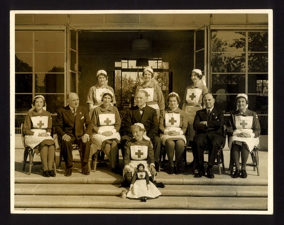 Group photograph of doctors & nurses. location unknown. possibly South coast. D-day. Ivy Ellison 1st left, back row; 75570 Group photograph of doctors & nurses. location unknown. possibly South coast. D-day. Ivy Ellison 1st left, back row; 75570