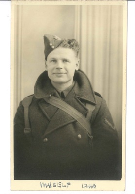 Portrait photograph - L/Cpl Cyril Smart - in army uniform - 05/11/1940; 5/11/1940; 36901