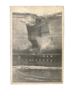 Photograph - damage to side of ship - "Empire tigaven" - 03/01/1946; 3/01/1946; 35896