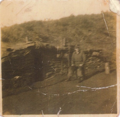 Photographs (2) - G.W. Commander - 1st Blazers Battery - 14 Field Regiment - Royal Artillery - in Korea; 38088