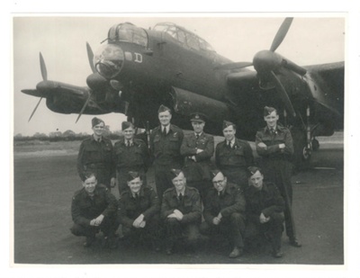 R.A.F. aircrew & ground crew group photograph - Norman Greenley - back row 2nd from left; 37449