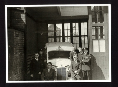 Photographs (6) - A.F.S. - St. John Ambulance & Civil Defence units at Swan Hunters - Tyneside; 5382 Photographs (6) - A.F.S. - St. John Ambulance & Civil Defence units at Swan Hunters - Tyneside; 5382