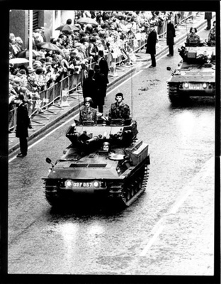 Black and white photograph of the Falklands victory parade ; 79697 Black and white photograph of the Falklands victory parade ; 79697