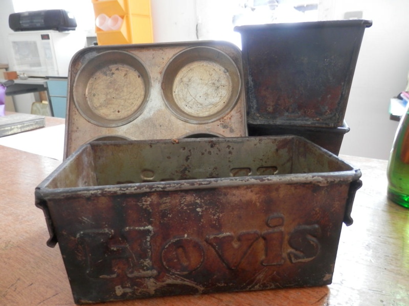 baking tins; T20170620.2 eHive