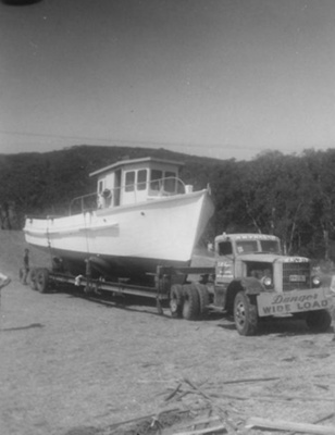 Photograph, "Kon Tiki"
; Pain Brothers; TMA2021.00183