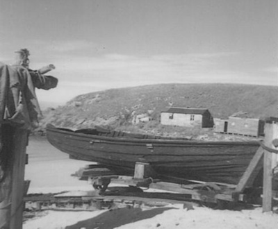 Tarpot - Fishing Boat - Dinghy; TMA2021.00106.2.1