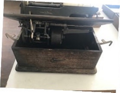 Perfectonola Gramaphone; Domestic Machinery Company; 1920-1930; TMA2021.00015