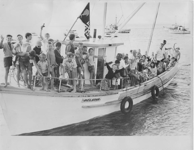 Photograph, "Delstar"
; Ryan, Bill; 1954; TMA2021.00177