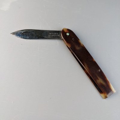 Tortoise Shell Lancet; John Weiss & Son; c1879; 0176.02 Tortoise Shell Lancet; John Weiss & Son; c1879; 0176.02