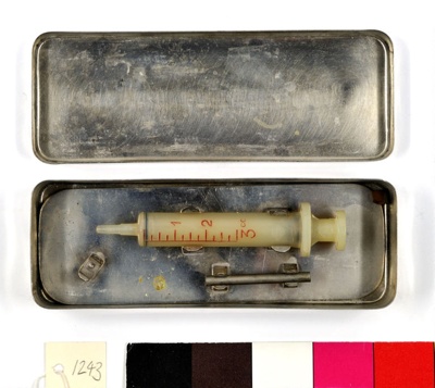 Syringe Box; Bell and Croyden; 1940s-50s; 1243