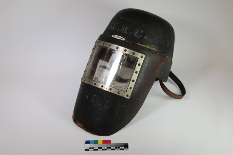 Welder's Mask; c. 1930; 9837CP1726B eHive