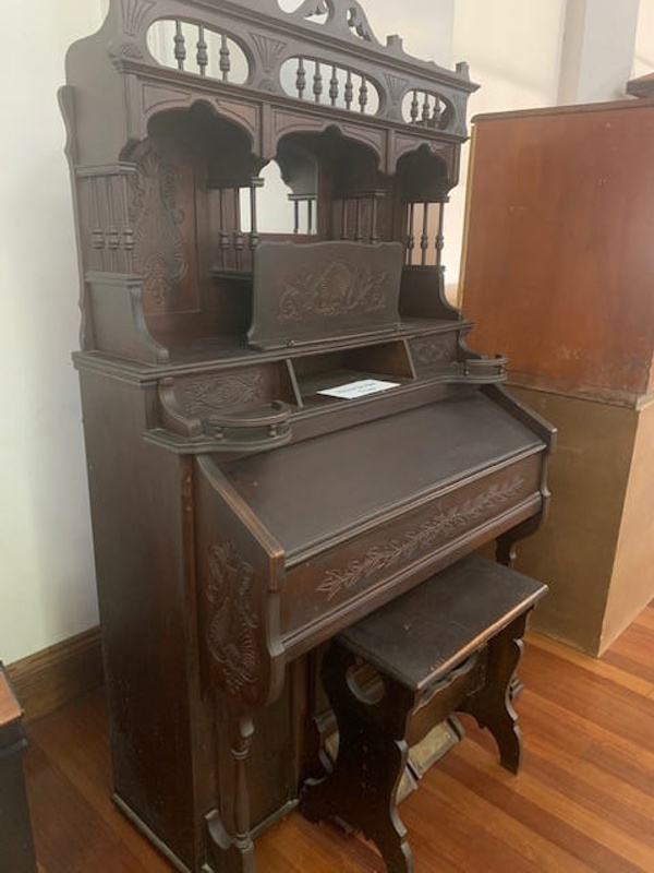 Estey Pump Organ; Estey Organ Company; c1904; 2013.9.1 eHive