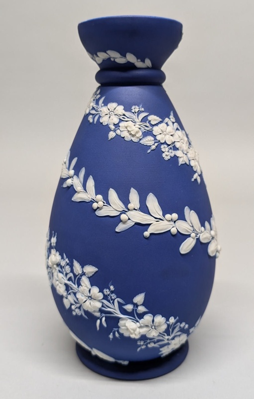 Vase; Wedgwood (active 1759-present); BIKGM.2869a