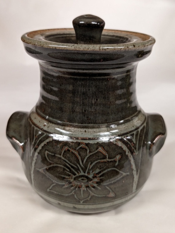 Casserole Dish; Birkenhead Park Pottery; BIKGM.6876