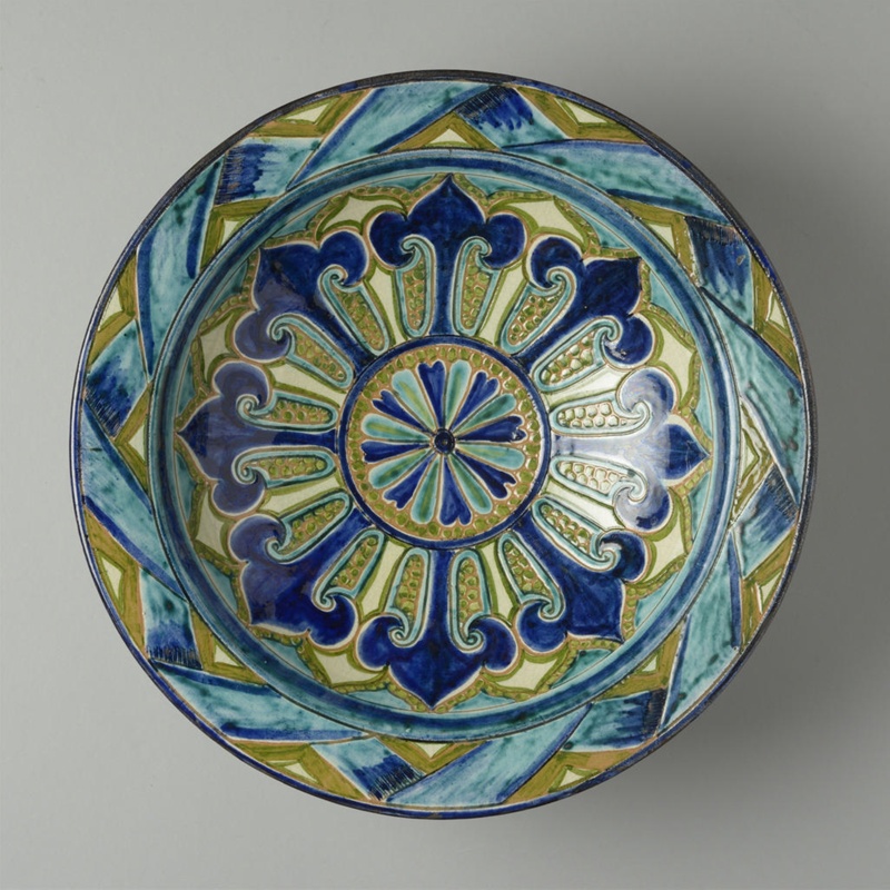 bowl; Della Robbia Pottery (active 1894-1906); BIKGM.2891