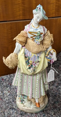 Porcelain Figurine; BIKGM.2134