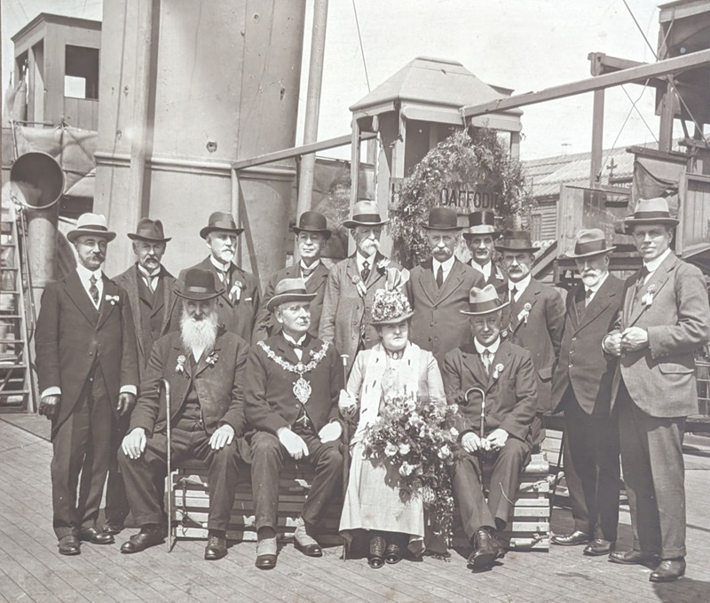 Mayors Party coming off one of the Wallasey Ferries; Unknown; BIKGM.W770