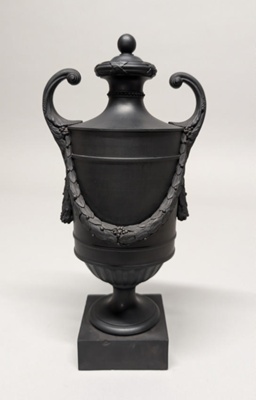 Urn and Cover; Wedgwood & Bentley (active 1769-1780); 1769-1780; BIKGM.2971