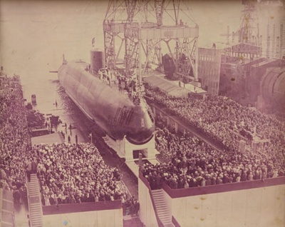 Launch of HMS Renown (v. 1316); Unknown; BIKGM.8150