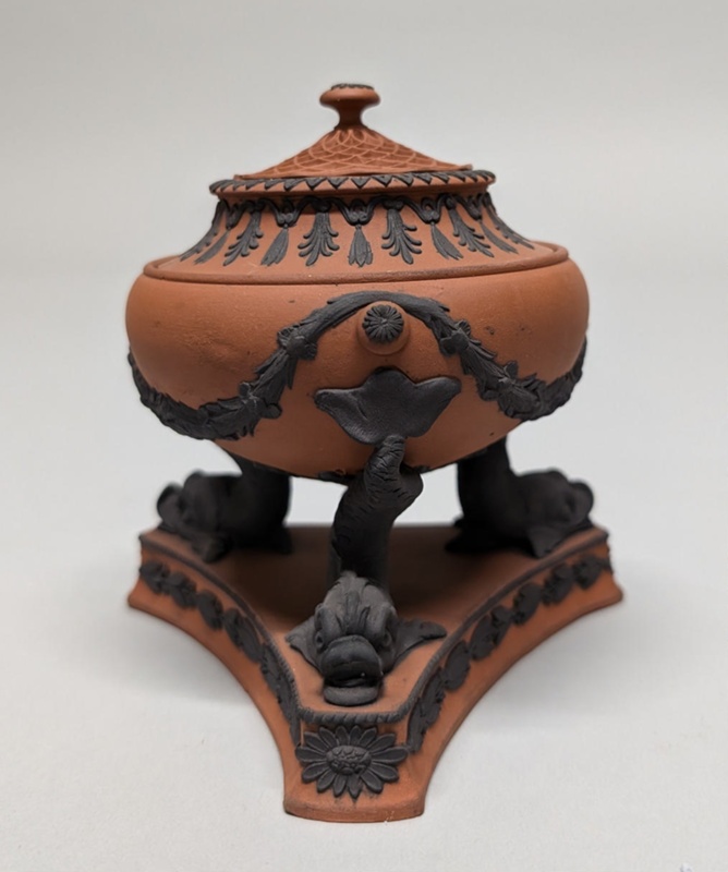 Pastille Burner and Cover; Wedgwood (active 1759-present); BIKGM.1463a