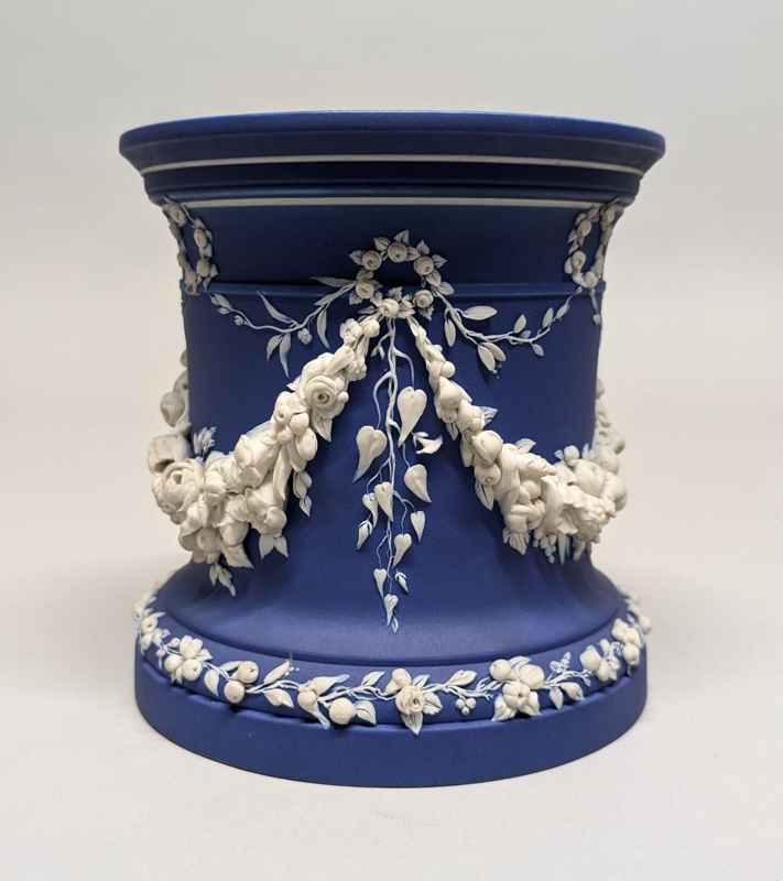 Plinth; Wedgwood (active 1759-present); BIKGM.2869d