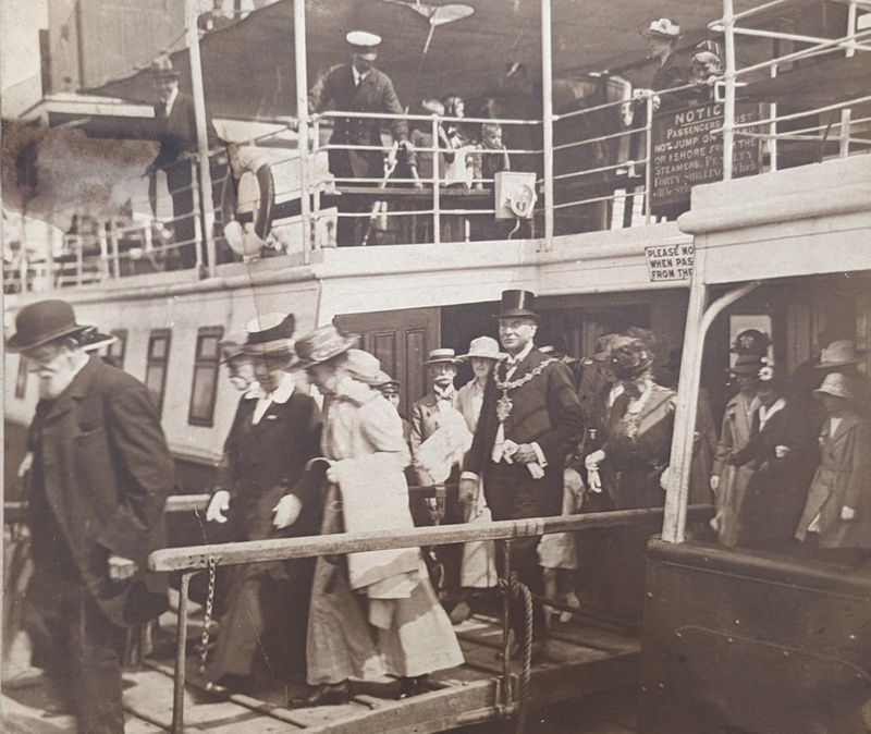 Mayors Party Coming Off One of the Wallasey Ferries; Unknown; BIKGM.W727