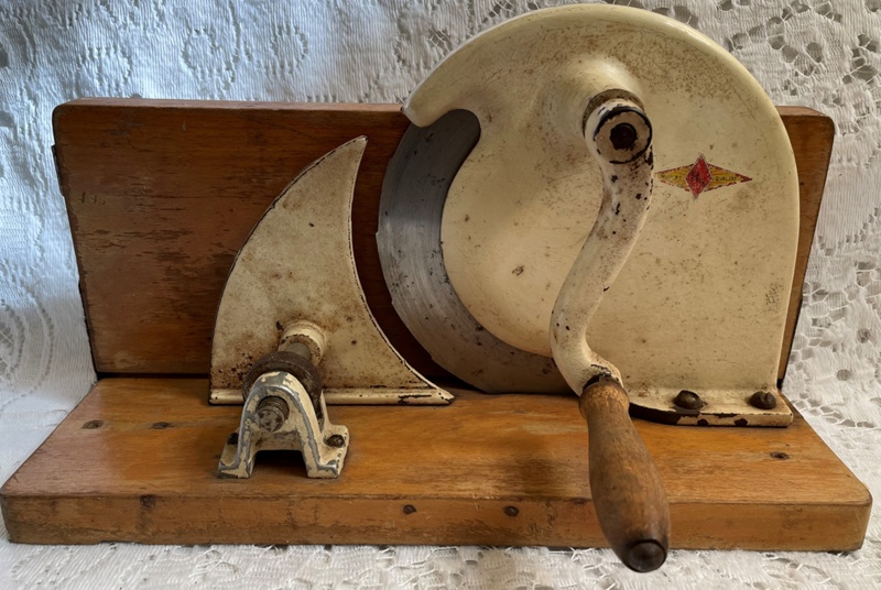 'Bremer' Hand Crank Bread Slicer ; Bremer; 2022.0298 on NZ Museums