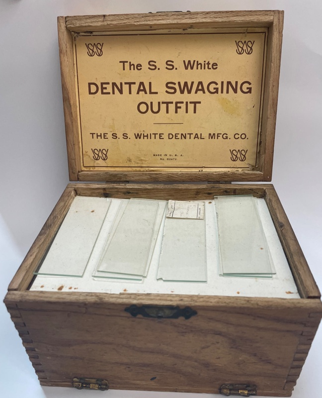 Dental Swaging Outfit Box; S.S White Dental MFG. Co.; 2023.0853 on NZ