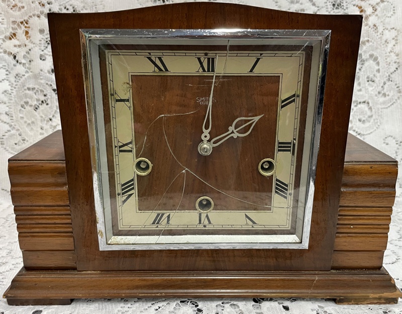 Clock, Smiths Enfield Mantel; Smiths; 2022.0561 on NZ Museums