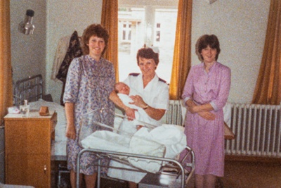 Photograph, Leanchoil Hospital nurse and patients; 1980s; LT.2022.2.1