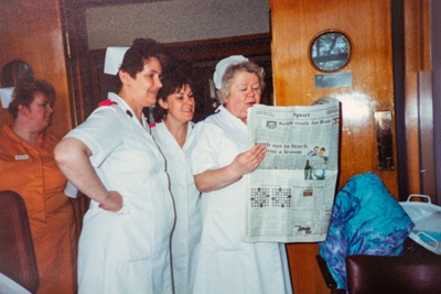 Photograph, Leanchoil Hospital staff; 1992; LT.2022.1.34
