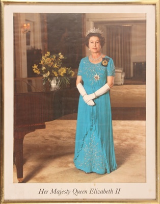 Photo: Colour portrait of Her Majesty Queen Elizabeth II.; F0058 Photo: Colour portrait of Her Majesty Queen Elizabeth II.; F0058