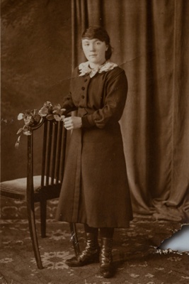 Photograph, Isabella Gordon; 1900s; CT.2022.04.17