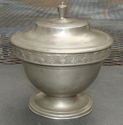 Antique Continental Pewter Covered Sugar Bowl, Marked Inside Bowl, c. 1780; Obit; 1780; 2016.1