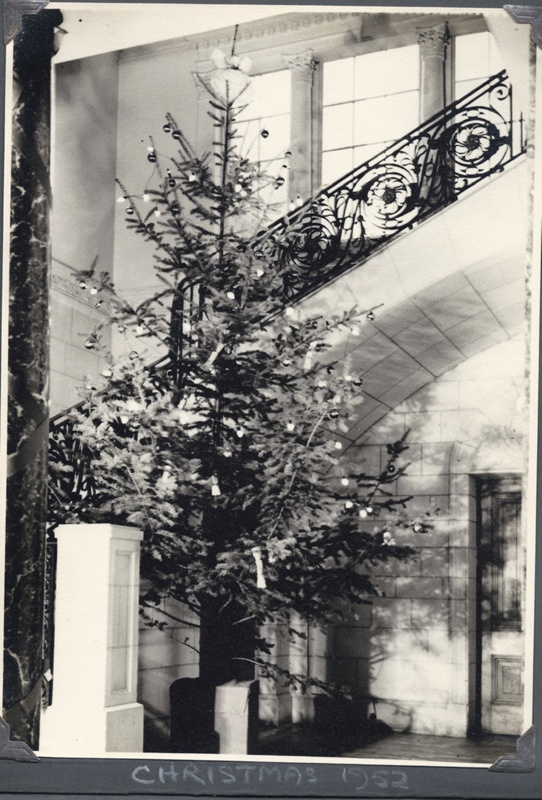 HCH 1952 Christmas Tree; 1952; 11047 | eHive