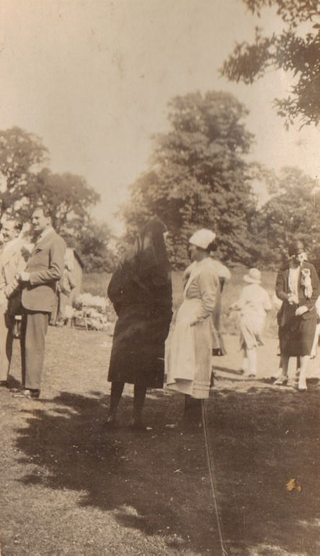 Kchl KCHL 1920s Conversations at Fete; 1920s; 13130 | eHive