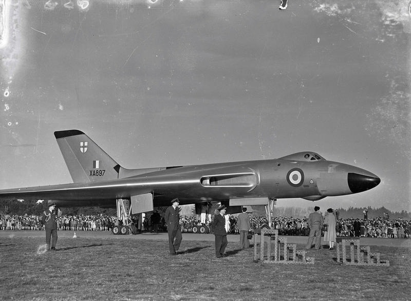 Aviation RAF Royal Air Force. Avro Vulcan B1 Nuclear Bomber, XA897. Crowd of Onlookers. This Aircraft was the First Vulcan Delivered to the RAF. In !956 On a Demonstration Flight it Came to Australia and New Zealand. Returning to The UK at Heathrow Airport on 1 October 1956 XA897 crashed while attempting to land in poor weather. The captain and co-pilot, the only ones with ejection seats were able to use them and survived, but the remaining three crew and one passenger, an Avro Technician, all died. 19/09/1956. Here she is in Christchurch, Canterbury, New Zealand. 19/09/1956.