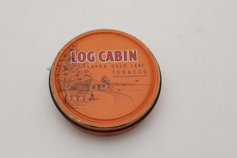 nsw police charged a man after seizing over $784k tobacco 🚨 Strike Force Franklin crackdown In a week of action on the Far North  Coast, the NSW Police Organised Crime Squad — with support from  @newsouthwaleshealth and @ausborderforce — charged four people